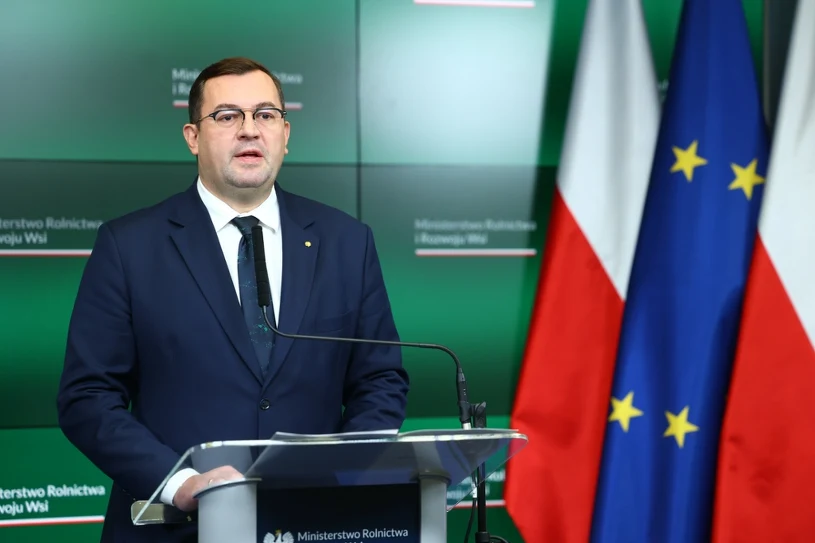 Dymisje po aferze z działką CPK. "Nie będę miał problemu z czerwoną kartką"