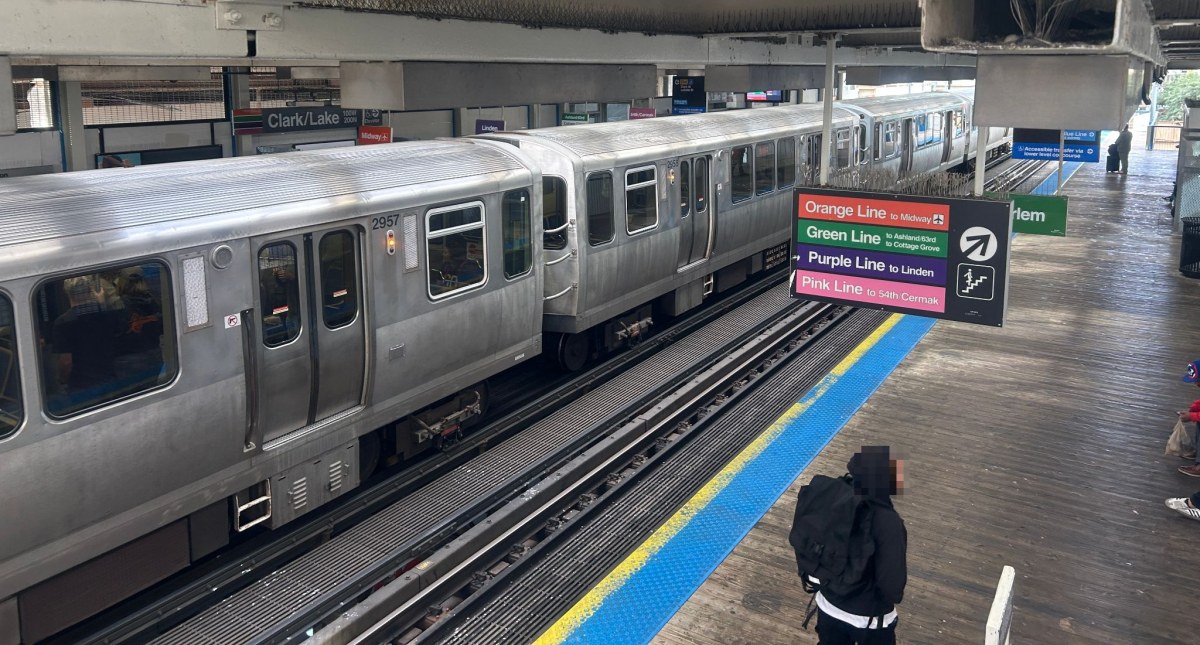 Koszmar w chicagowskim pociągu. Napastnik podpalił kobietę