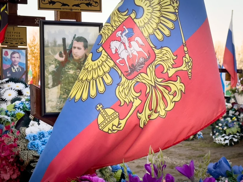 Tak "czarne wdowy" zarabiają na wojnie w Ukrainie. Rosjanie są oburzeni