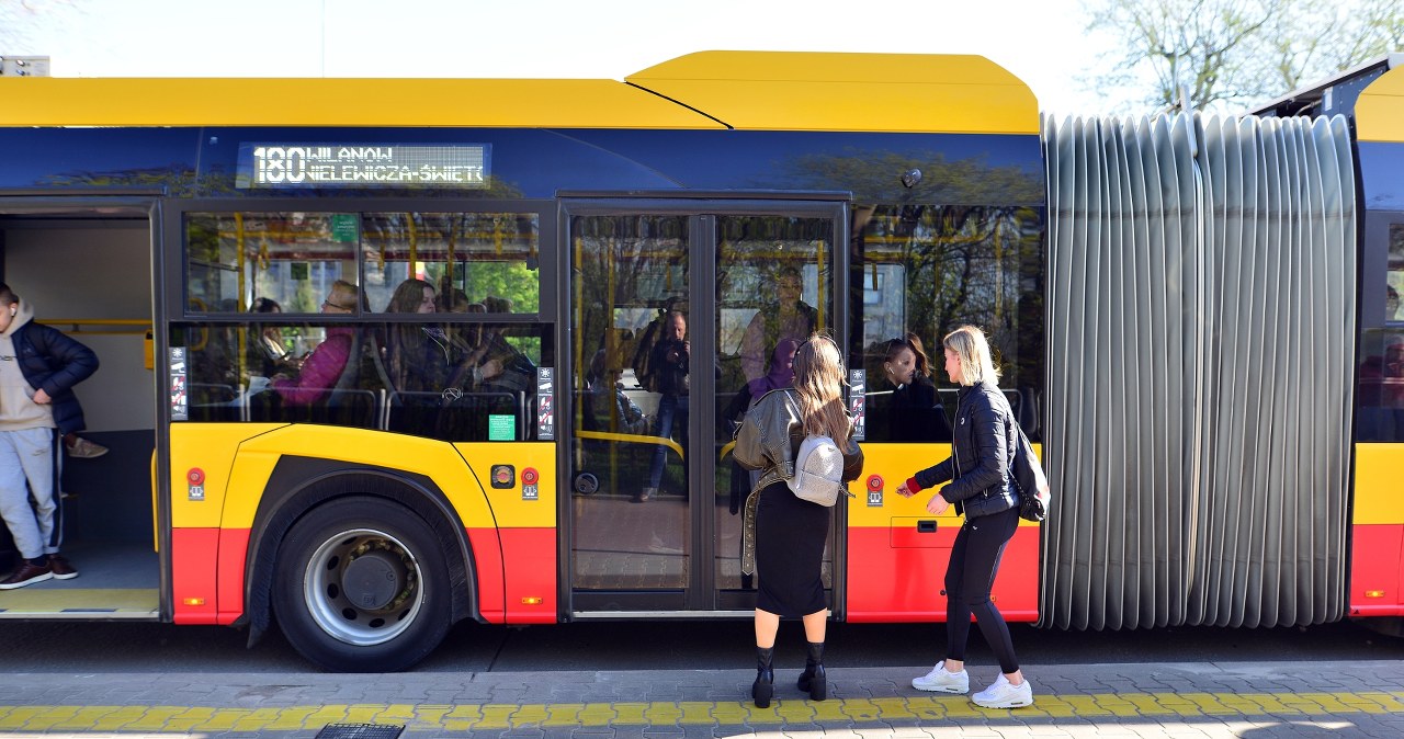 Radni chcą wprowadzić nowy zakaz. Chodzi o komunikację miejską w Warszawie