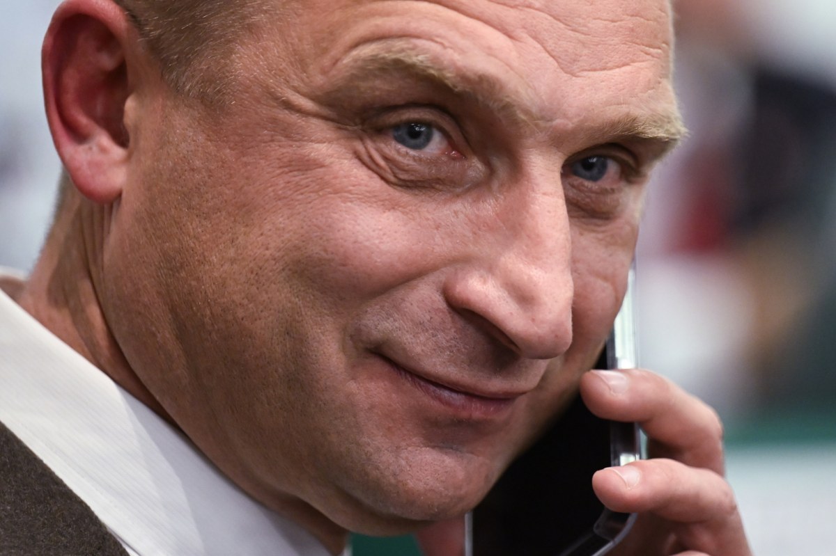 Bąkiewicz złamał zakaz zbliżania się do granicy? "Cyrk na kółkach"