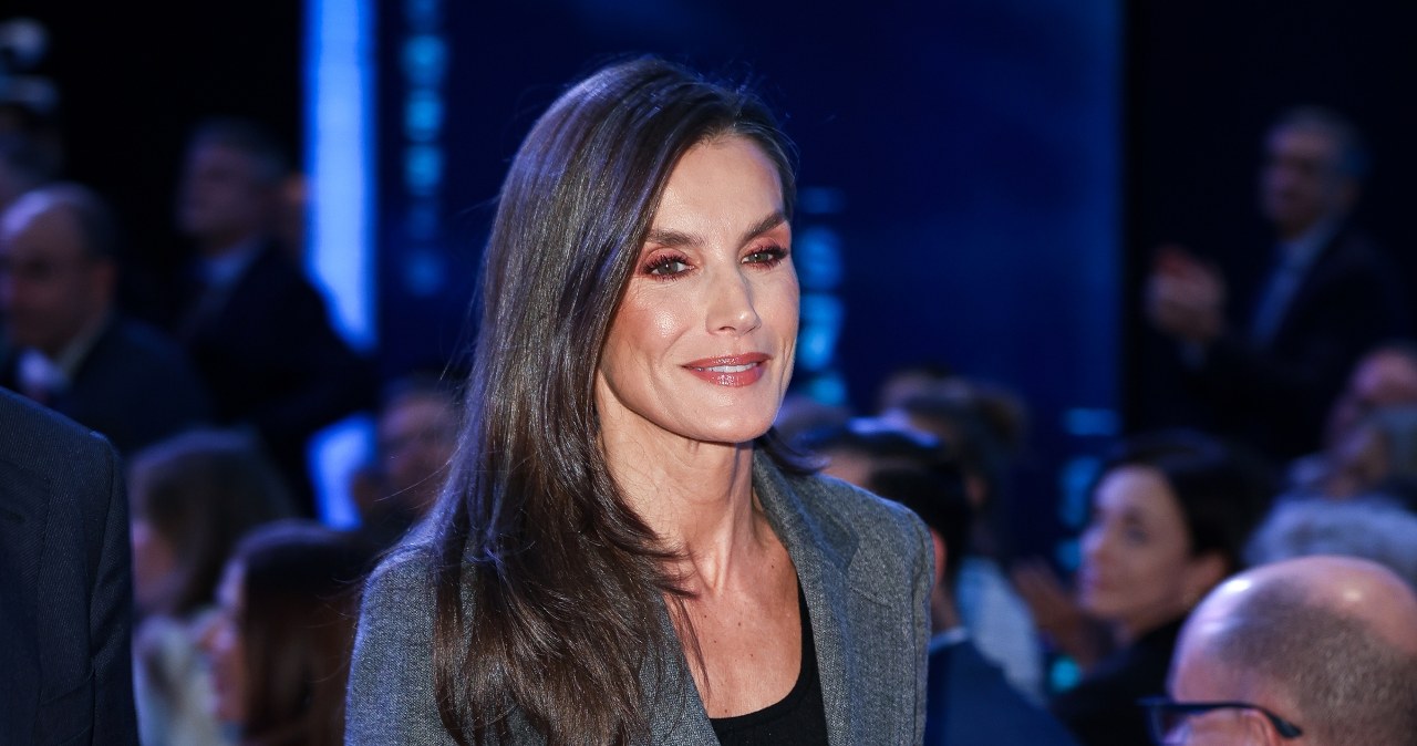 Patrzyli na jej talię. Ten jeden szczegół zmienił wszystko