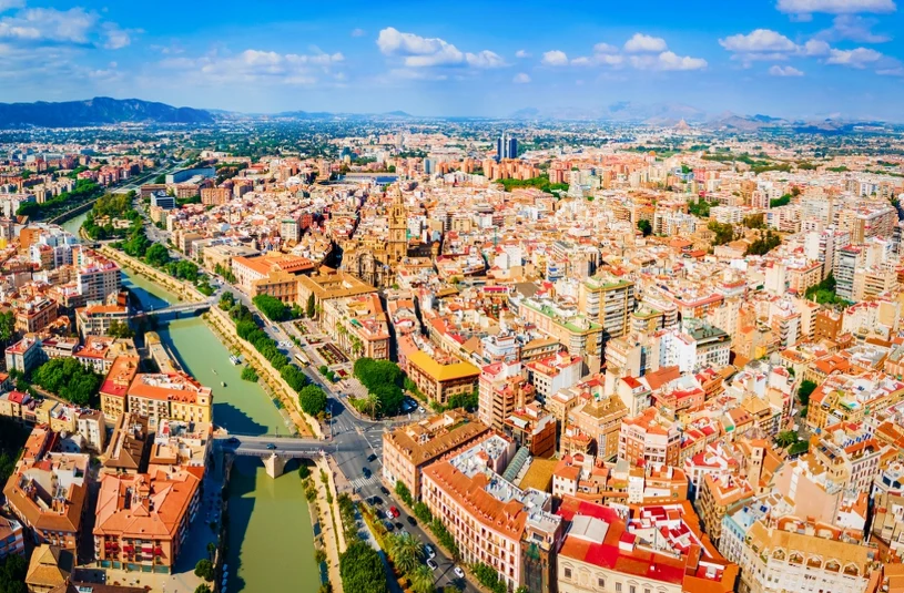 Jedno z najcieplejszych miast Hiszpanii. Turyści niesłusznie je omijają