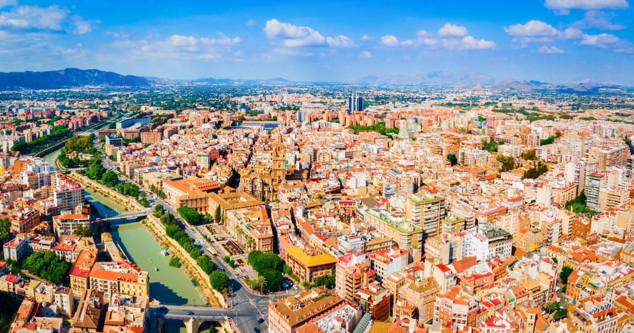 Jedno z najcieplejszych miast Hiszpanii. Turyści niesłusznie je omijają