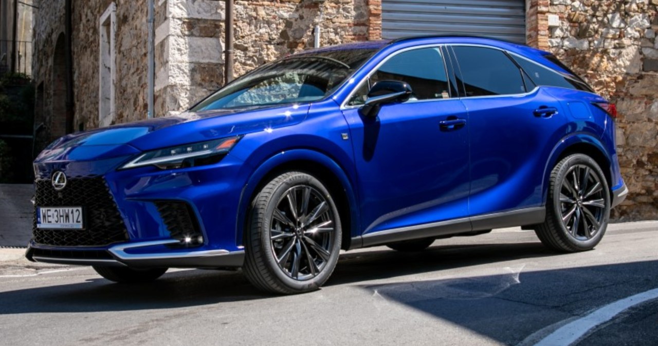 Toyota i Lexus tną ceny na koniec roku. Jeden model o 92 tys. zł taniej