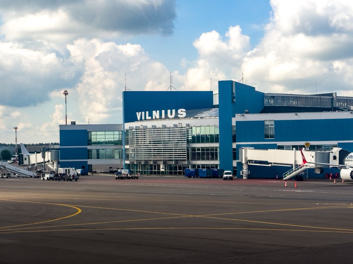 Kolejny incydent na lotnisku w Wilnie. Wstrzymano loty