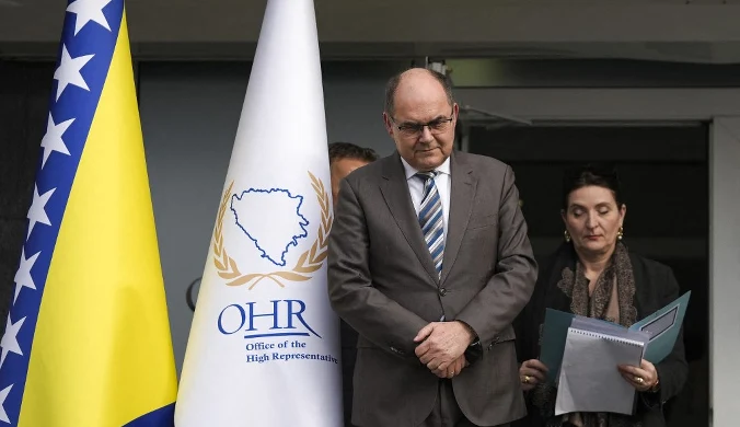 Skandal na Bałkanach. Polityk z Niemiec otrzymał wymowny "prezent"