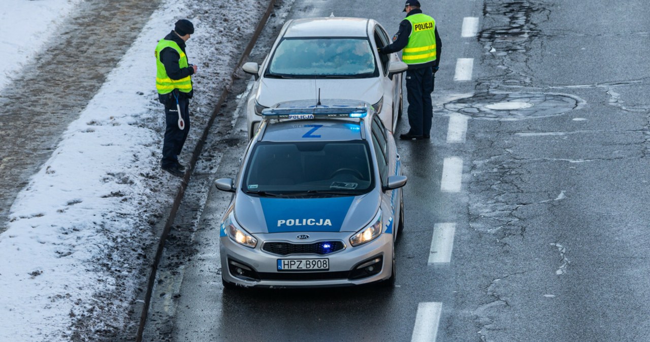 Ten błąd zimą kosztuje kierowców 500 zł. Jak go uniknąć?