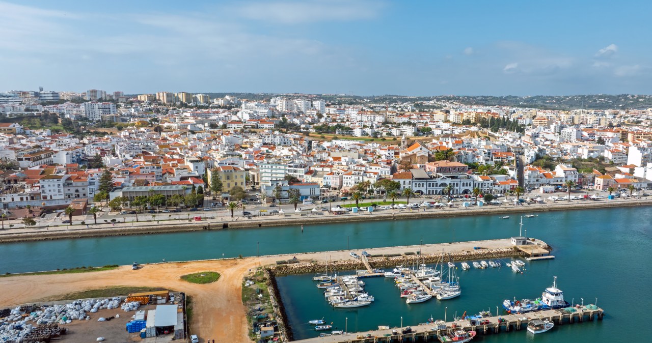 Urokliwe miasto przyciąga emerytów. Nie muszą liczyć tu każdego grosza