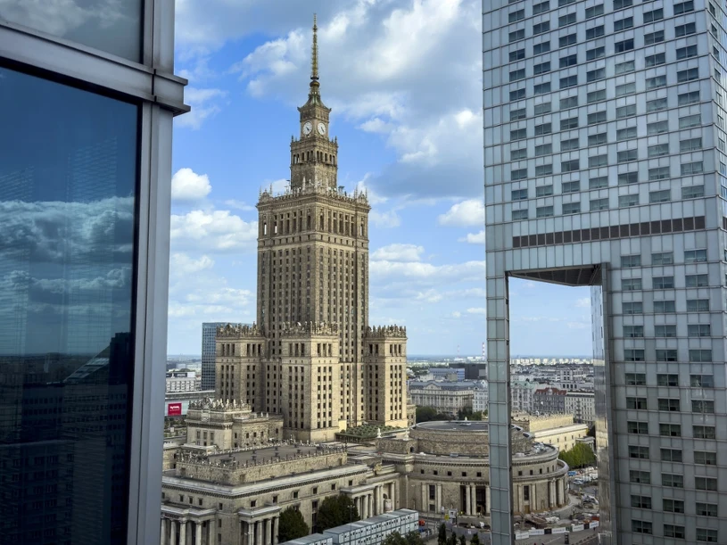 Import przyspiesza szybciej niż eksport. Chińczycy coraz pewniej nad Wisłą