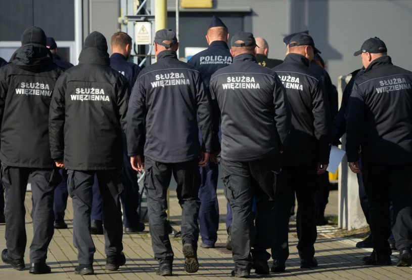 Służba Więzienna dostanie dodatek mieszkaniowy. choćby 1800 zł miesięcznie