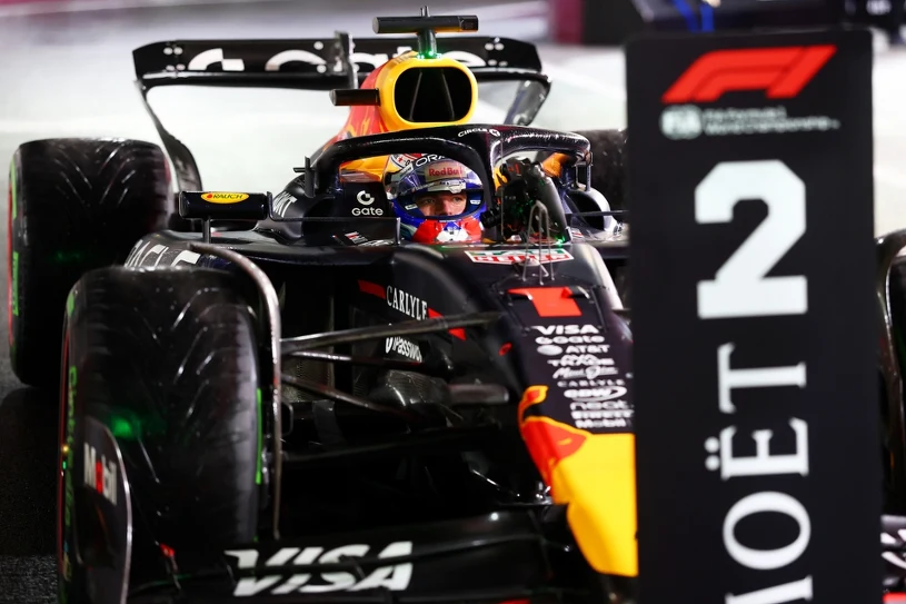 Verstappen pokonany, zadecydowało 0,3 sekundy. Koszmar Hamiltona