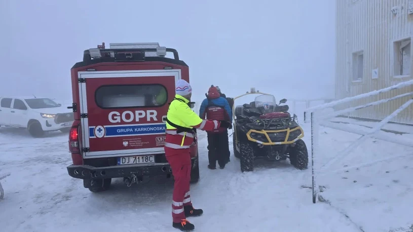 Akcja służb ratunkowych pod Śnieżką. Turystka chciała się zahartować