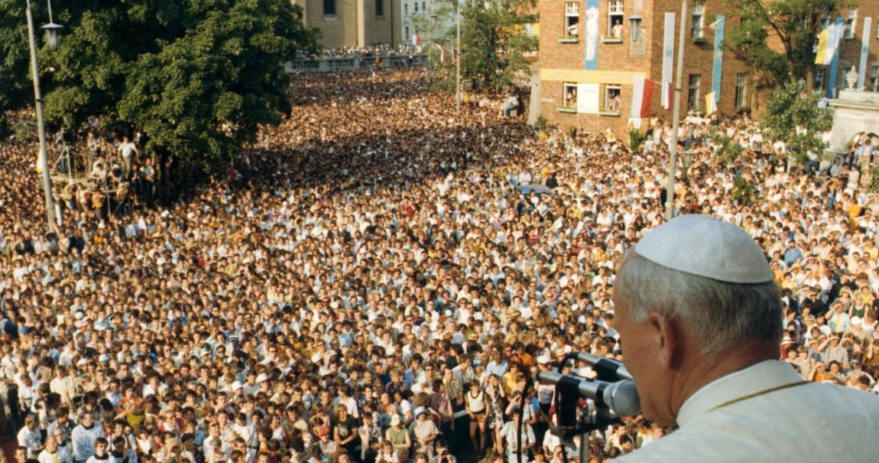 Biskupi apelują ws. Jana Pawła II. Wspomnieli o "próbach zdyskredytowania"