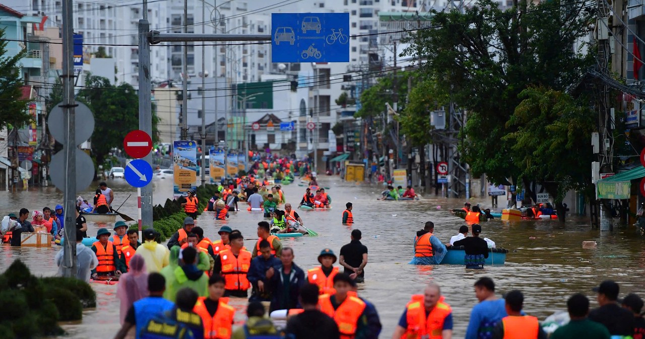 Ogromne powodzie w Wietnamie. Wiele ofiar i zaginionych