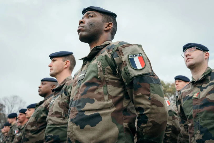 Planują dobrowolną służbę wojskową. Wskazują na "stałe zagrożenia z Rosji"