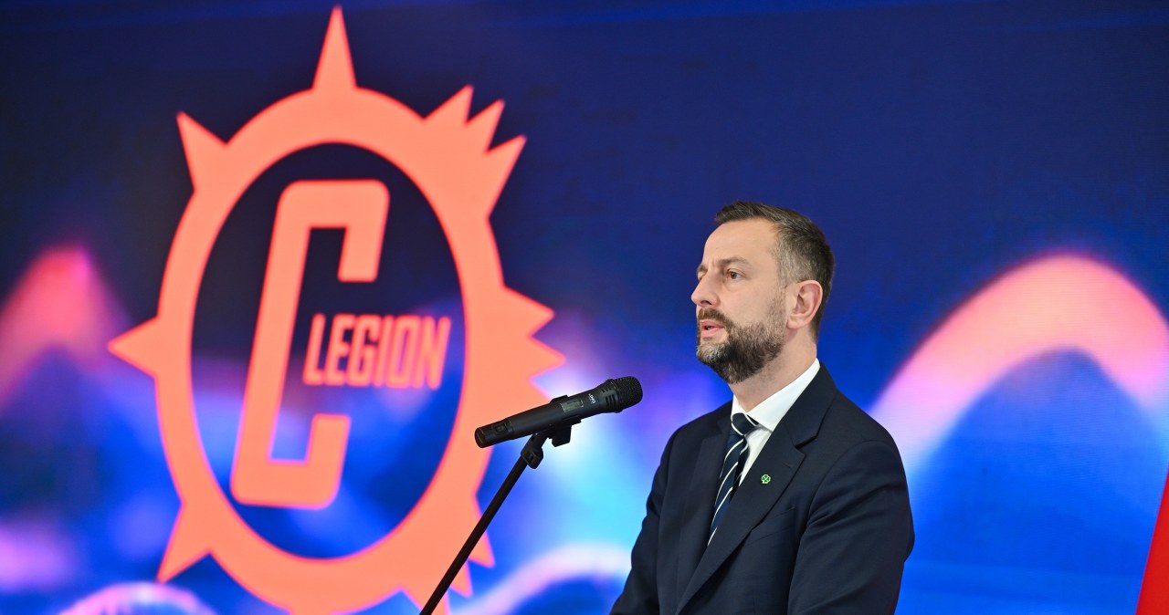 Program Orka coraz bliżej. Szef MON: Umowa jeszcze w tym roku