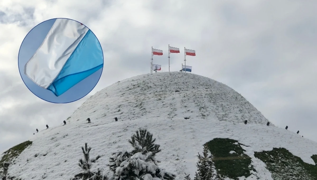 Biało-błękitna flaga Krakowa będzie przez cały rok powiewać na szczycie Kopca Kościuszki. Uroczyste wciągnięcie flagi na maszt odbyło się w poniedziałek, w 205. rocznicę powołania Komitetu Zarządzającego Budową Kopca. W wydarzeniu uczestniczyli m.in. prezydent Krakowa Aleksander Miszalski oraz prezes komitetu prof. Piotr Dobosz.