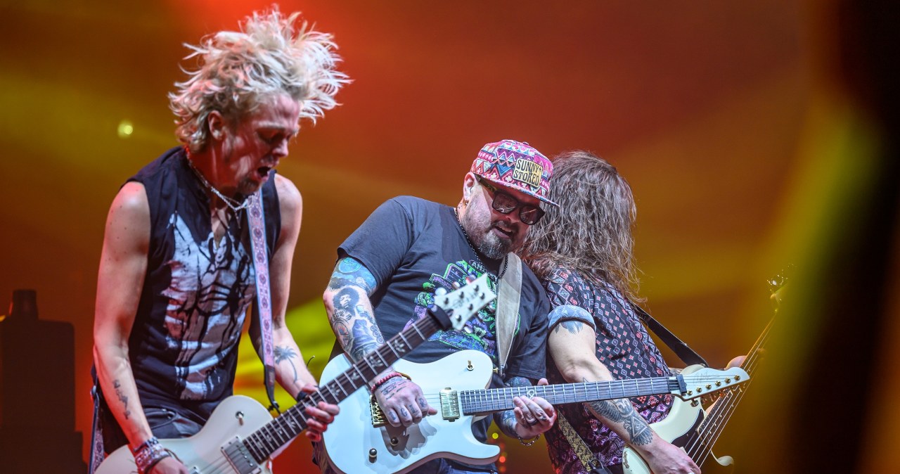 "Riffy, melodie i energia". Po latach od występu u Owsiaka zagrają w Polsce