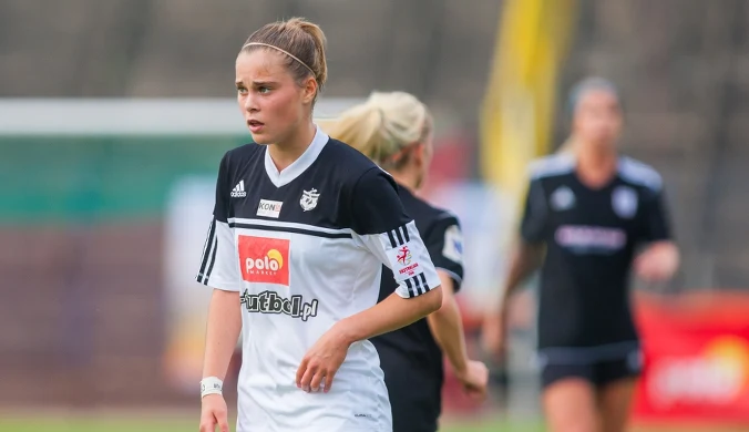 Pajor nie mogła grać, potrzebna była zgoda PZPN. Potem przeszła do historii