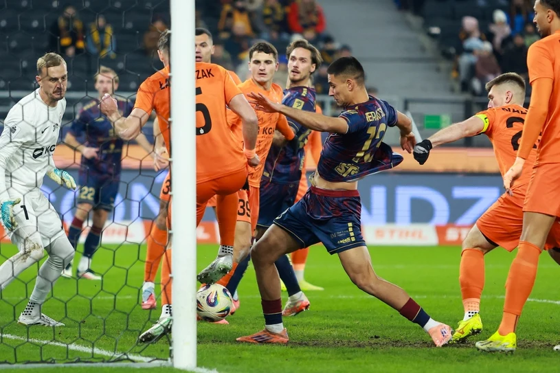 Gol w 3. minucie... i się zaczęło. Pogoń rozbiła Zagłębie, dramat Diaza