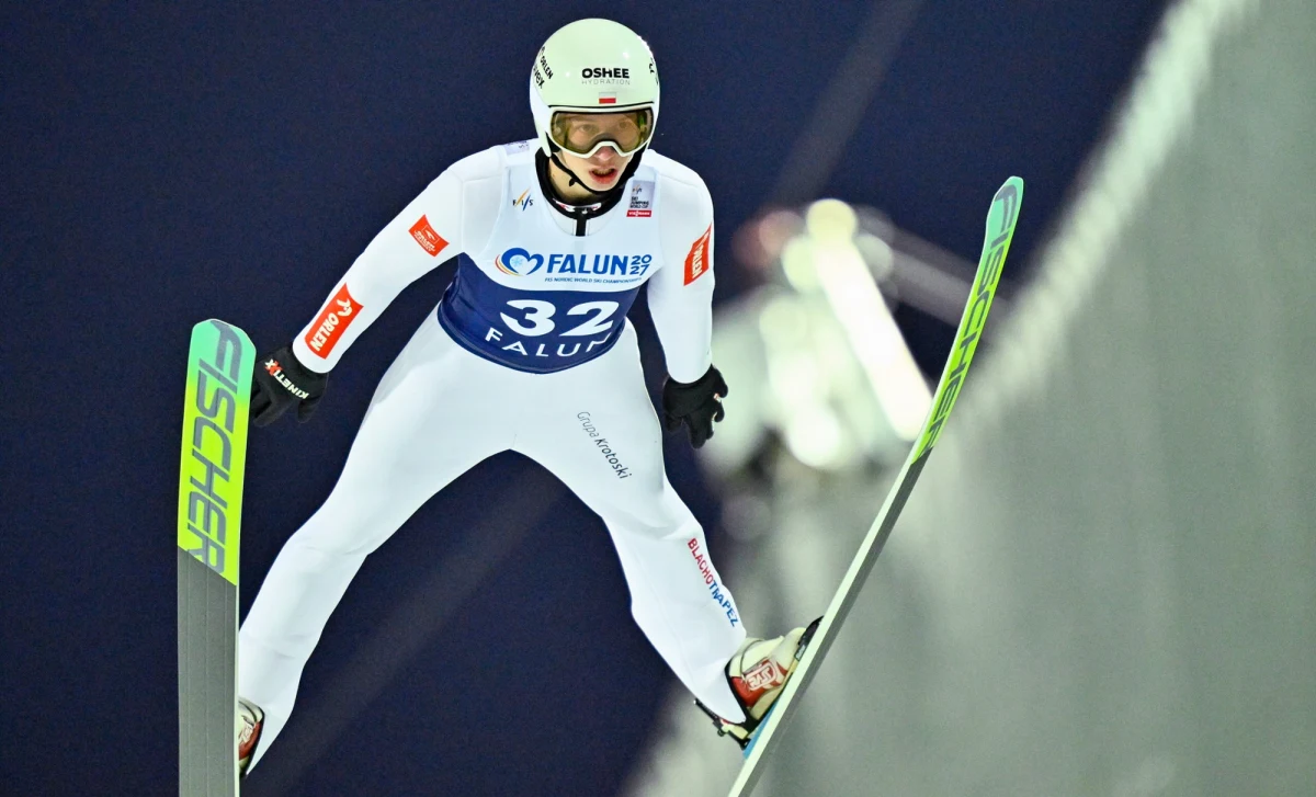 Austriak Stefan Kraft wygrał konkurs Pucharu Świata w skokach narciarskich w szwedzkim Falun. Nas powinno jednak cieszyć 12. miejsce Kacpra Tomasiaka - to najlepszy występ 18-letniego zawodnika w karierze.