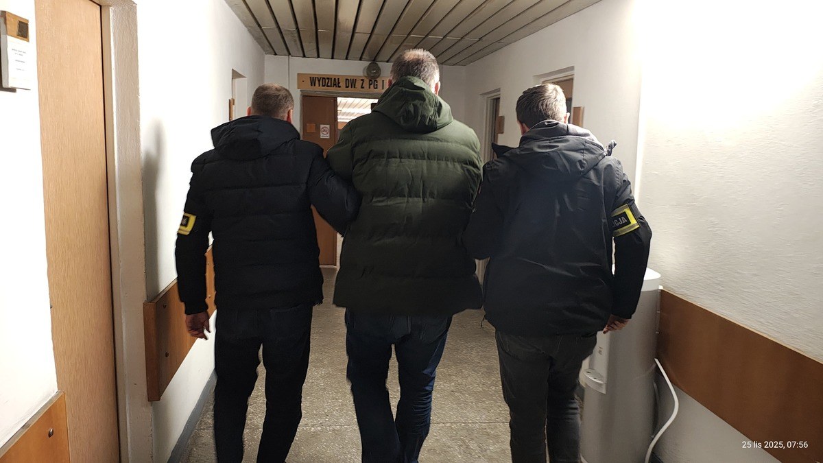 ​Urzędnicy i policjanci zatrzymani. Wielka afera korupcyjna w Pajęcznie