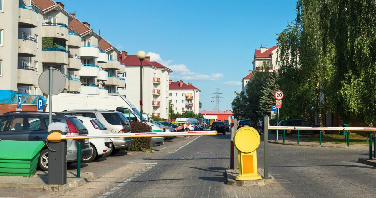 Wiem, jak otworzyć prawie każdy szlaban. Trik działa, ale nie skorzystam