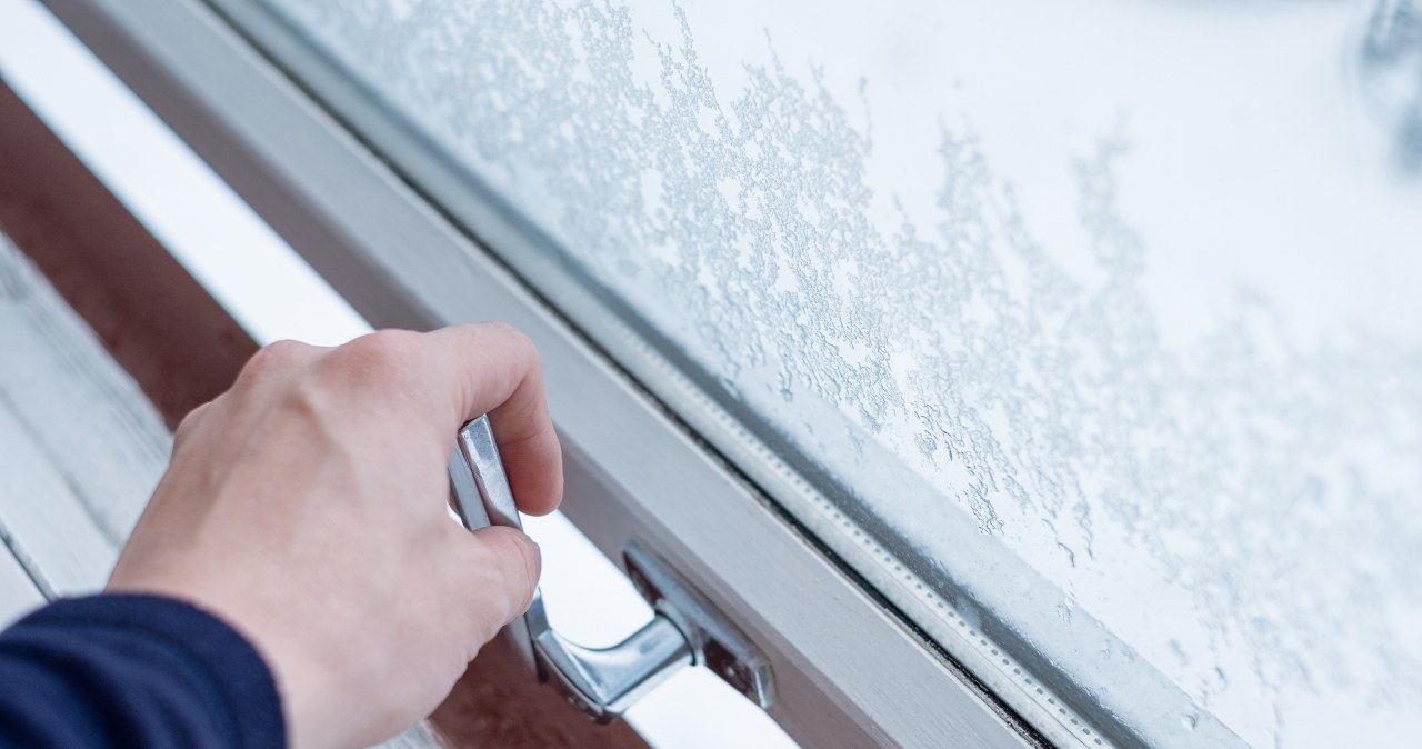 Co może dać spanie przy otwartym oknie? Zdziwisz się, jakie przynosi korzyści