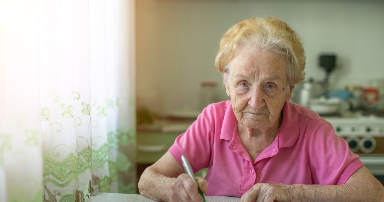 Seniorzy nie znają tego świadczenia. Wystarczy 1 dokument, by wiele zyskać