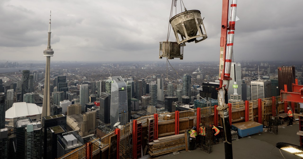 Pinnacle SkyTower. W Kanadzie budują najwyższy wieżowiec
