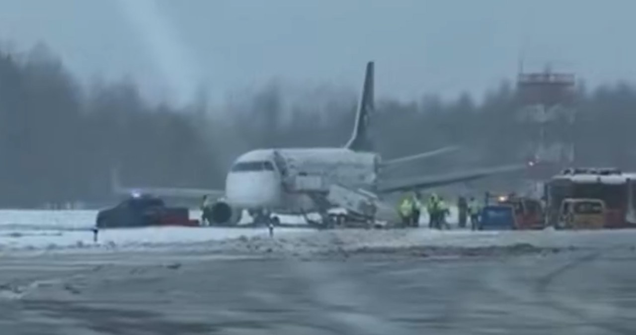 Samolot LOT-u wypadł z pasa na lotnisku w Wilnie. Na pokładzie było 67 osób