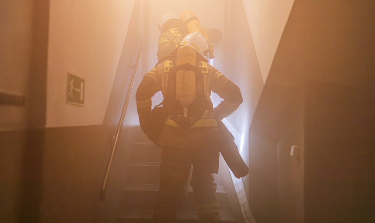 W domu było 10 osób, w tym dzieci. 9-latka uratowała rodzinę przed ogniem