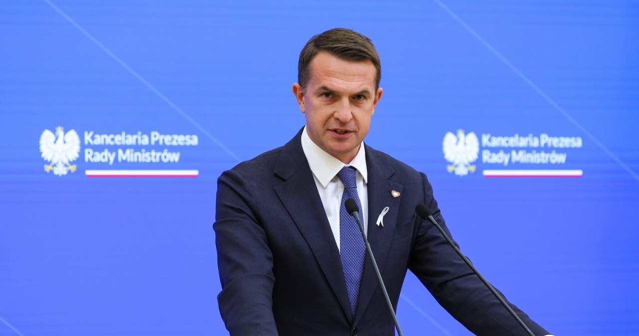 Szłapka o małżeństwach jednopłciowych: Z tego wyroku nie wynika obowiązek