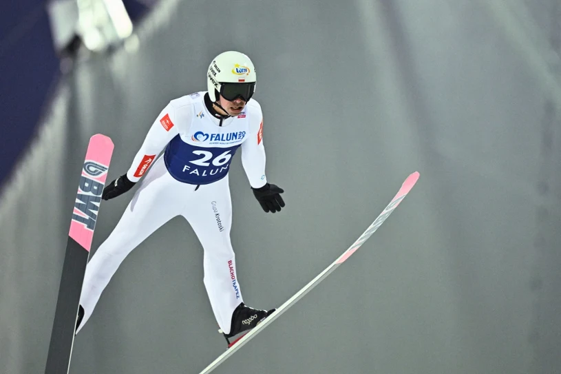 Żyła zastępuje Tomasiaka, medalista olimpijski ma problemy. Kłopoty Polaków