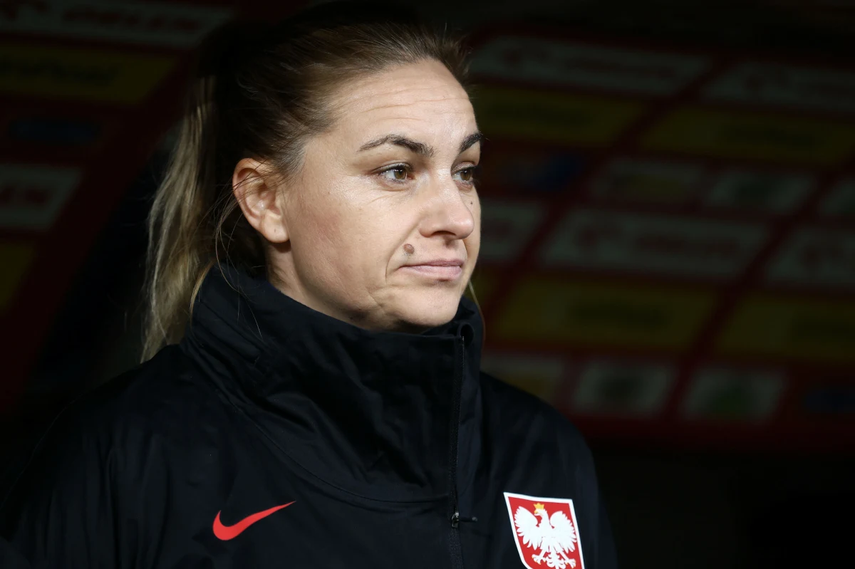 "Czuję ogromne zainteresowanie. To było też naszym celem. Pierwsza drużyna kobiet w Polsce - to jest najważniejsza kobieca drużyna w naszym kraju. Jesteśmy pionierkami - mamy przyciągnąć przyszłe piłkarki" - podkreśla Nina Patalon w rozmowie z Cezarym Dziwiszkiem z redakcji sportowej RMF FM. Selekcjonerka piłkarskiej reprezentacji kobiet doprowadziła w ostatnim sezonie swój zespół do historycznych sukcesów: awansu i pierwszego w dziejach zwycięstwa na Euro oraz awansu do najwyższej dywizji Ligi Narodów. Biało-Czerwone weszły do europejskiej czołówki.