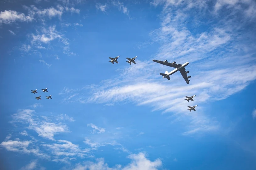 Wielka blokada ruchu lotniczego. USA ostrzegają, polskie MSZ odradza