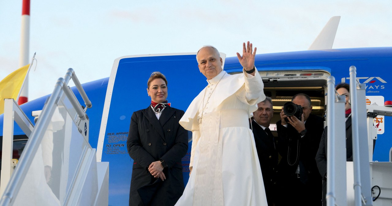 Papież Leon XIV poleciał do Turcji i Libanu. Czy ma swój "Air Force One"?