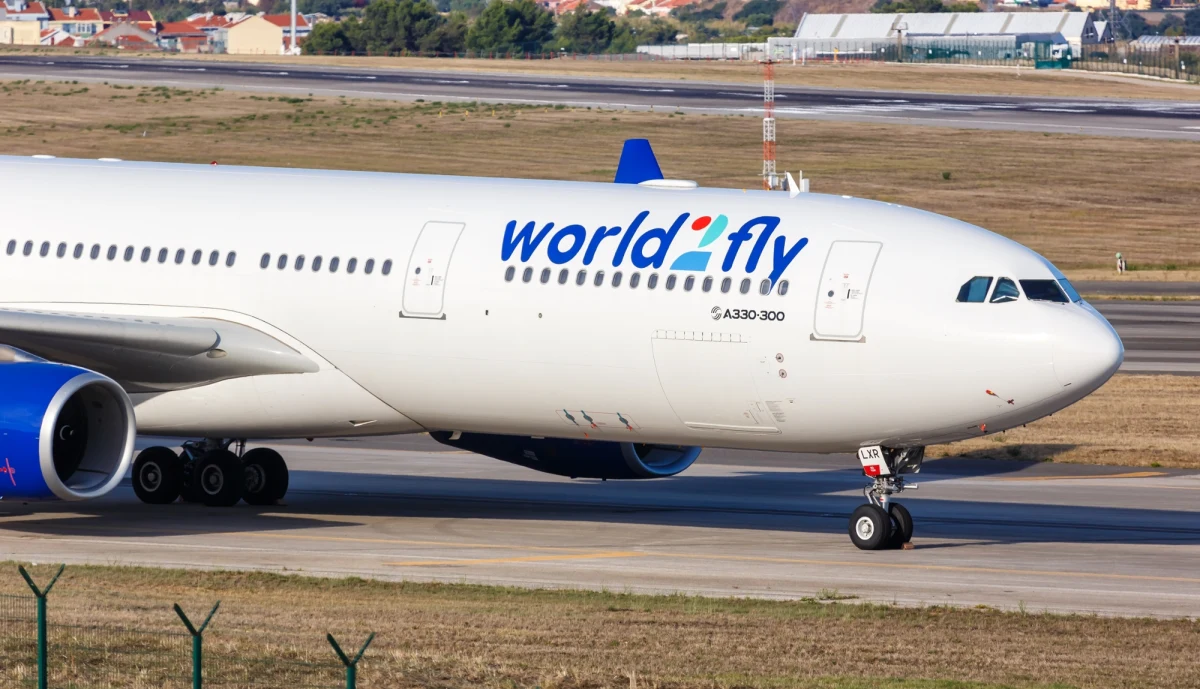 Incydent na pokładzie samolotu czarterowego linii lotniczych World2Fly. Maszyna lecąca z Katowic na Dominikanę musiała awaryjnie lądować na Azorach.