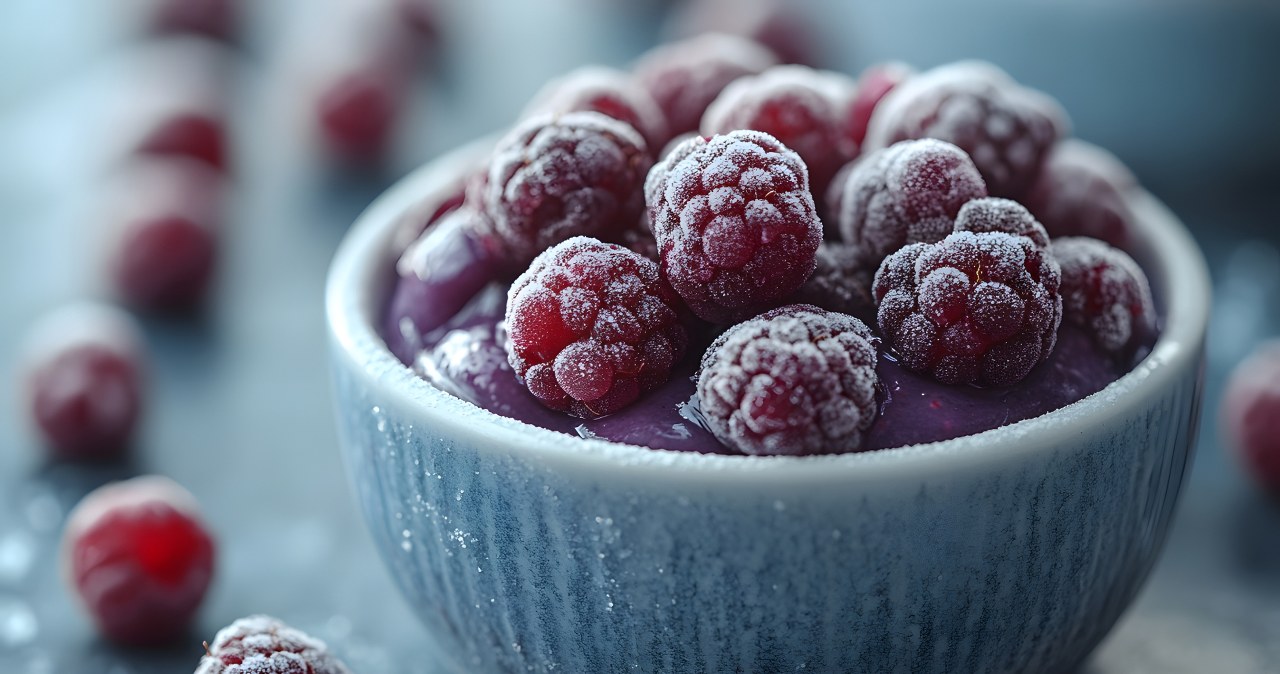 Te produkty z zamrażarki ratują odporność zimą. choćby lepiej niż świeże