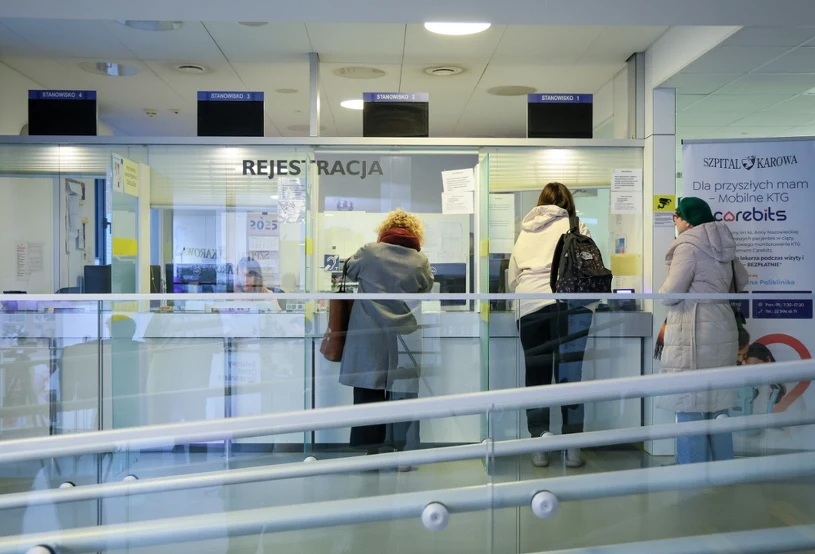 Pacjenci zaczynają tracić cierpliwość. Znowu wraca negatywny trend