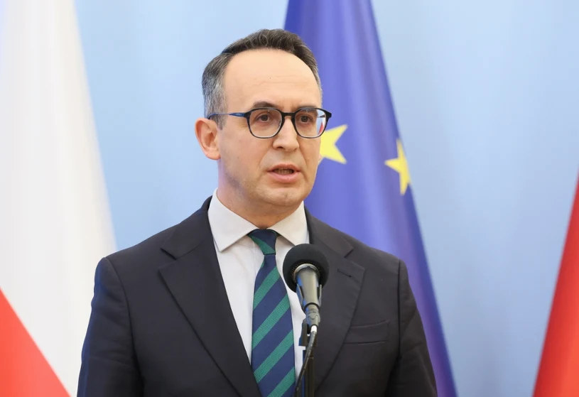 Nowe pociągi hybrydowe dla PKP. Minister wyjawił kiedy ruszą w trasę