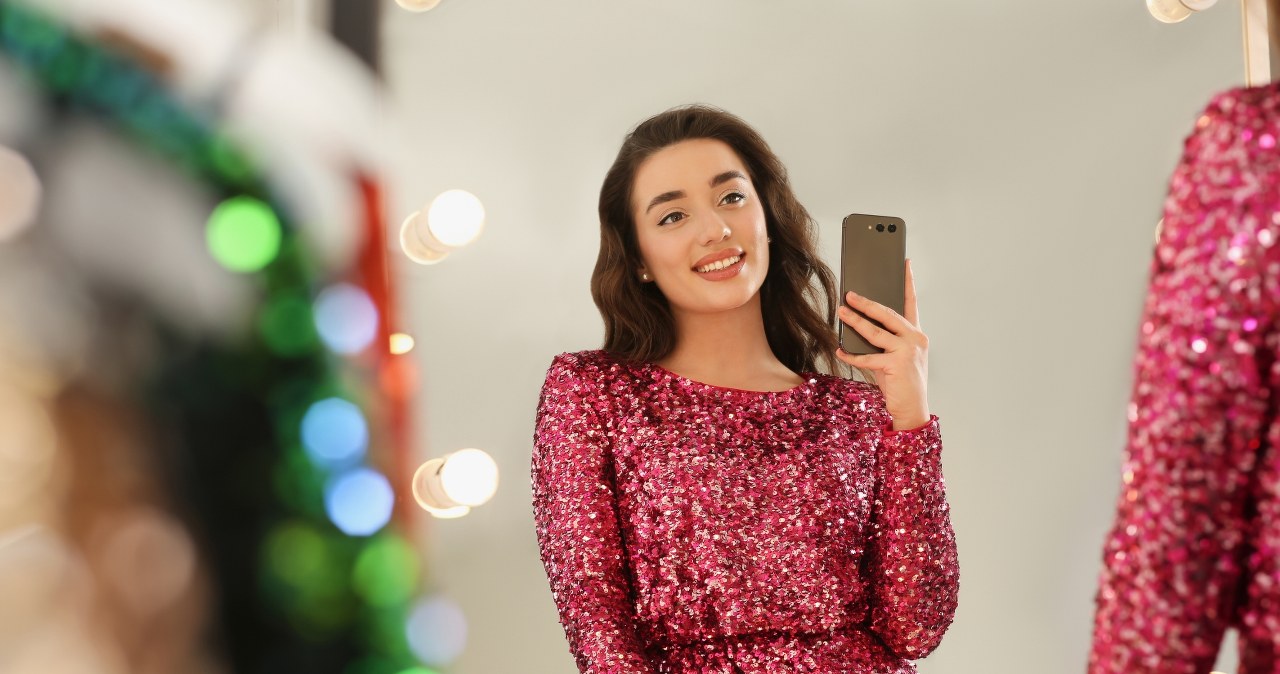 Jak ubrać się na wigilię? Te kolory i fasony to świąteczny hit