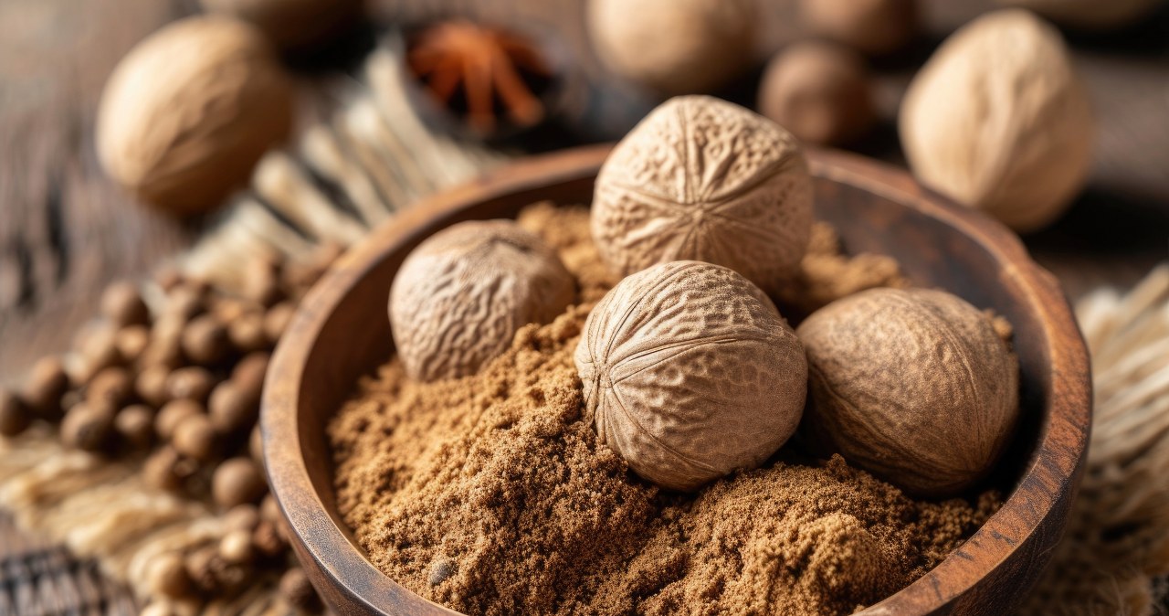 Dosypuj do dań zwłaszcza zimą. Poprawi pracę jelit i wątroby