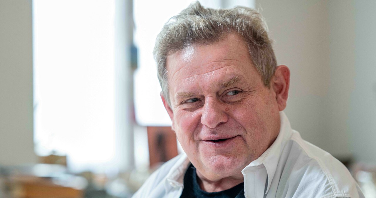 "Stałem się własną karykaturą". Mocne oświadczenie Kazika po skandalu