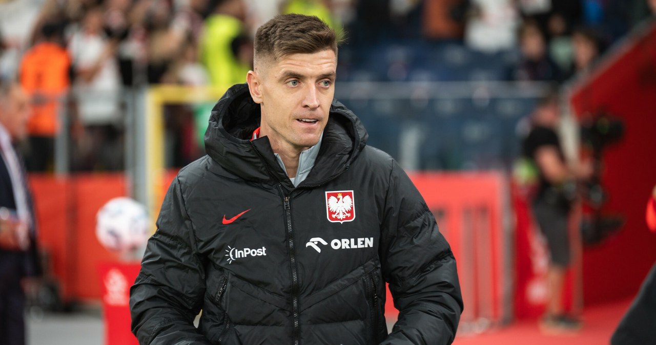 Piątek spakował walizki i udał się na lotnisko. Teraz nadał komunikat