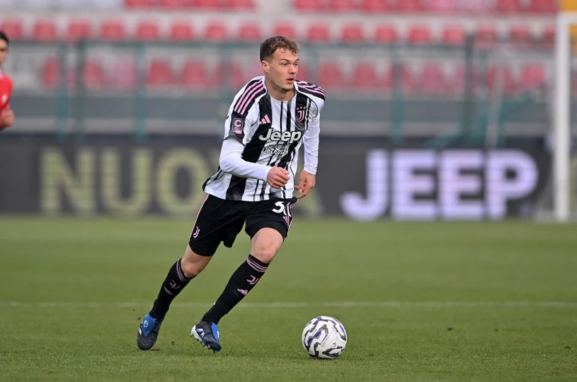 Diament polskiej piłki zachwyca we włoskim gigancie. Sypią się pochwały