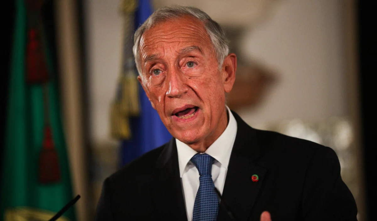 Prezydent Portugalii Marcelo Rebelo de Sousa trafił w poniedziałek do szpitala w Porto po tym, jak źle się poczuł po uroczystościach z okazji święta niepodległości. Przeszedł pilną operację jamy brzusznej, która zakończyła się sukcesem. Stan głowy państwa jest określany jako dobry.