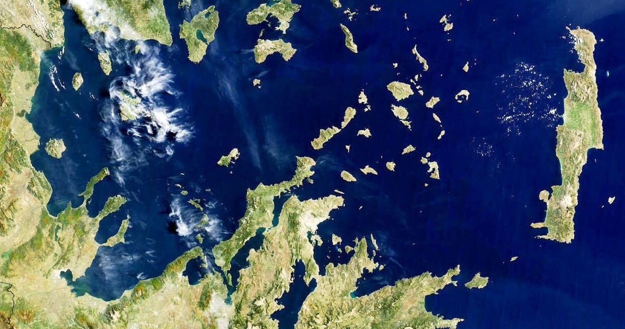 Odkrycie pod wodą. Głęboko w morzu jest rozległy system struktur