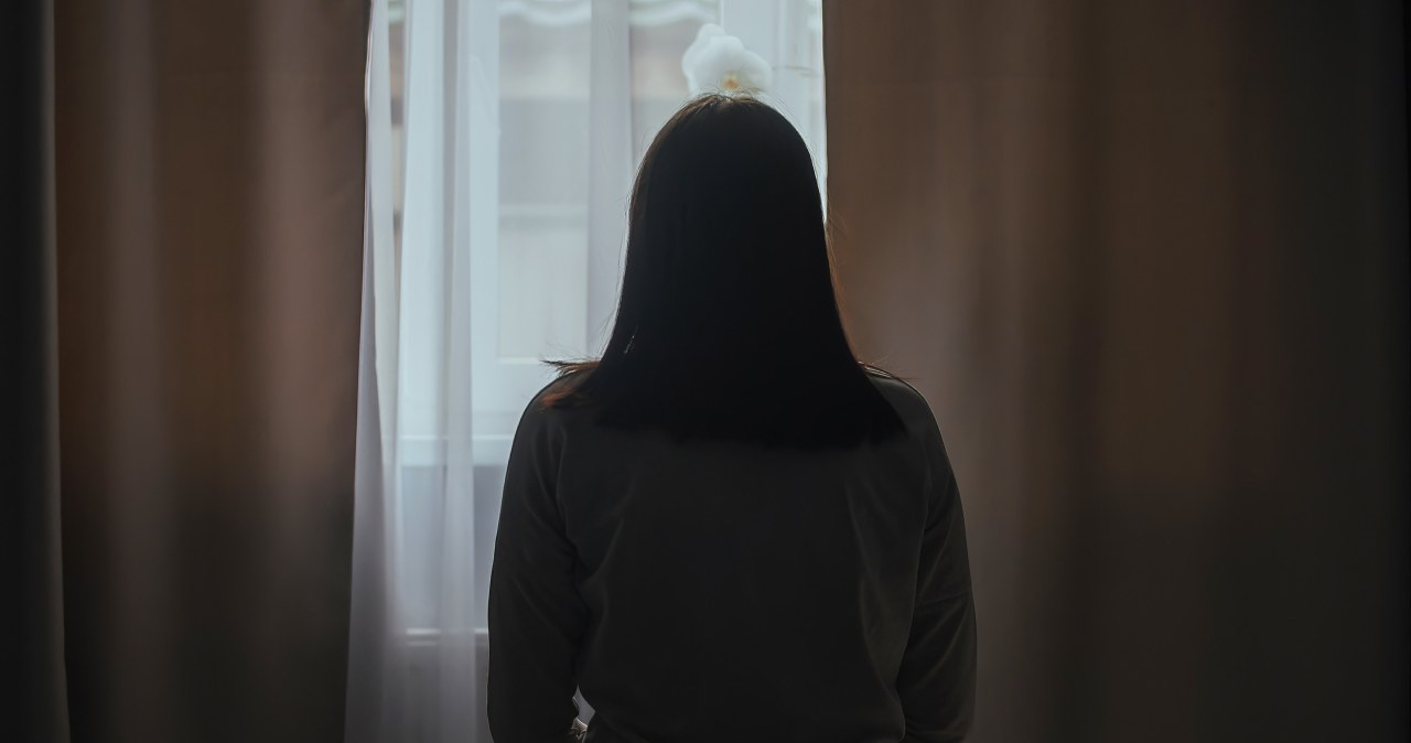 Najpierw zasłonił jej oczy, potem związał. Agnieszka poczuła "trzask"